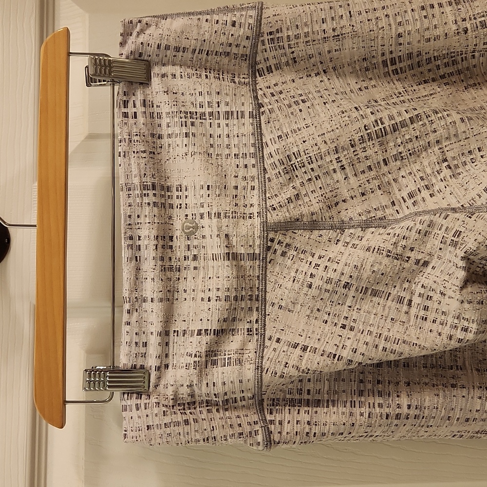 Lululemon High Rise Wunder Under 25" - Picture 9 of 10